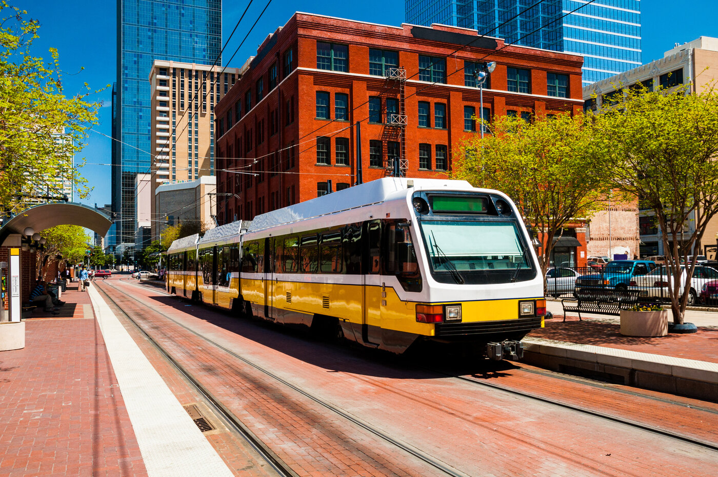 light rail train